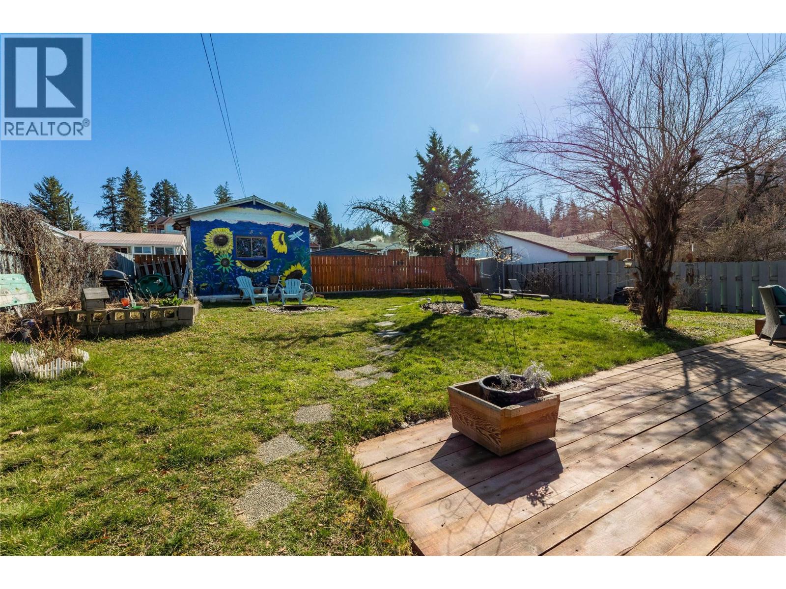 330 6 Street, Salmon Arm