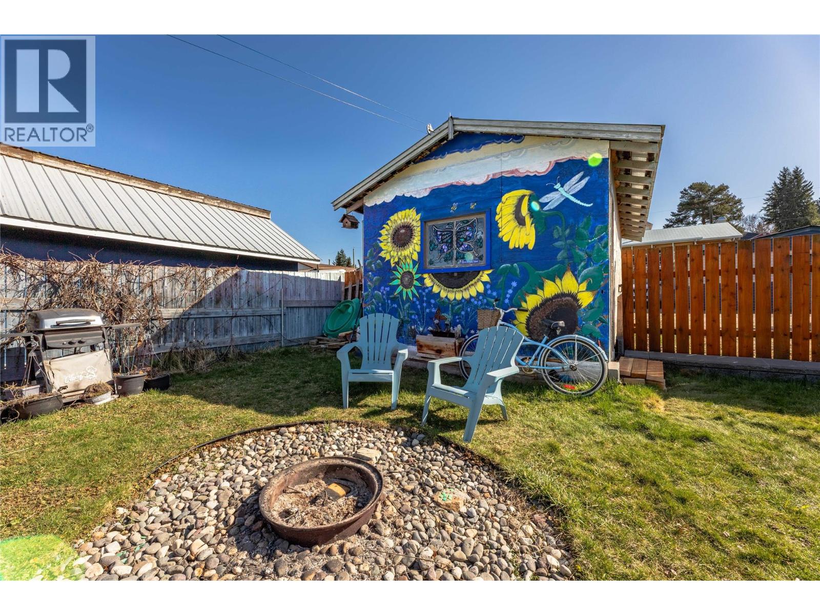 330 6 Street, Salmon Arm