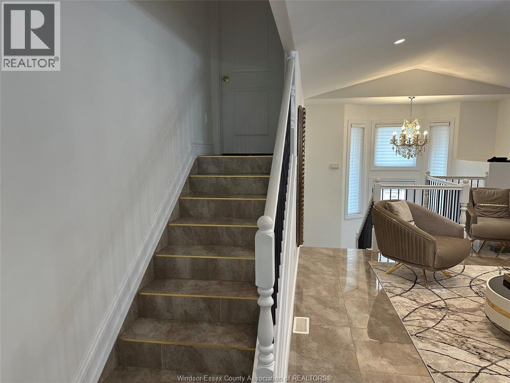 2127 DOMINION BOULEVARD - 21