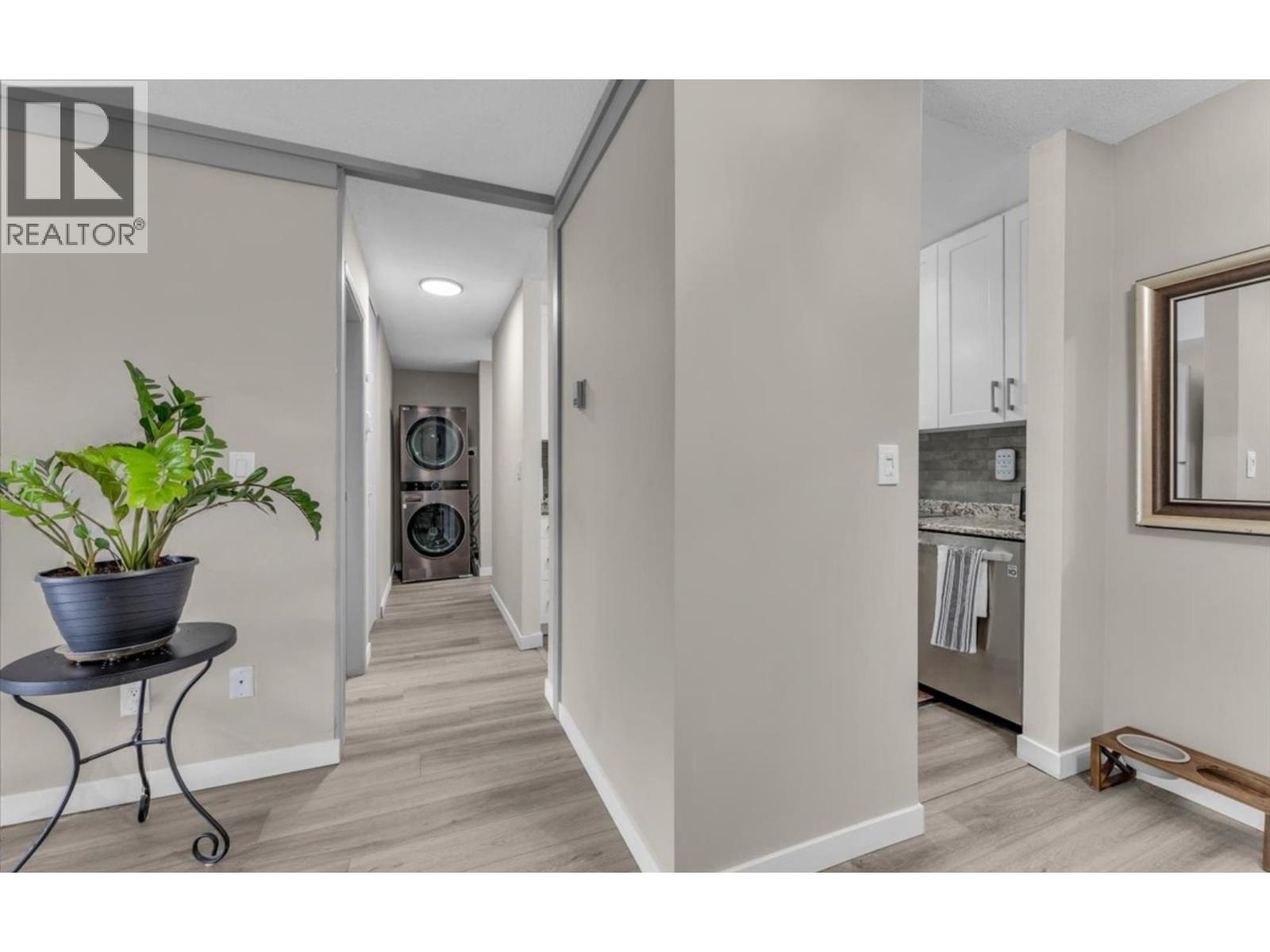 208 707 HAMILTON STREET, New Westminster