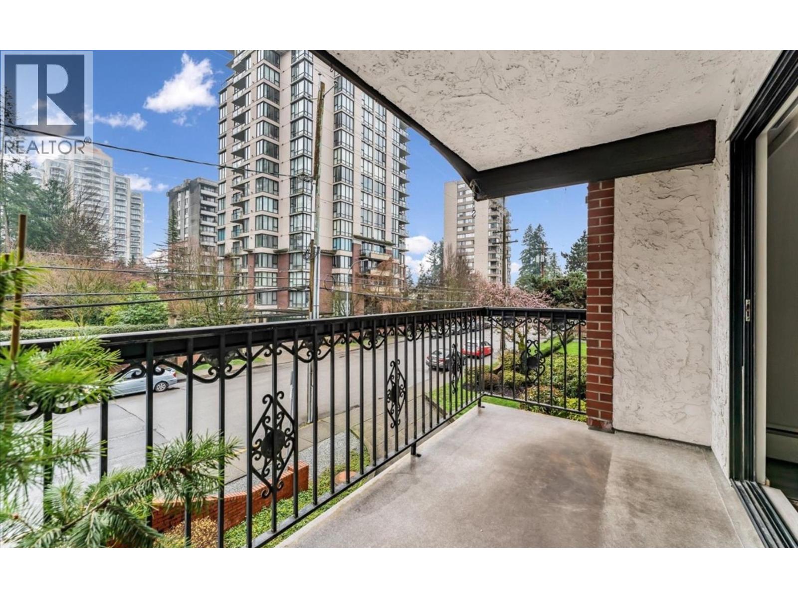 208 707 HAMILTON STREET, New Westminster