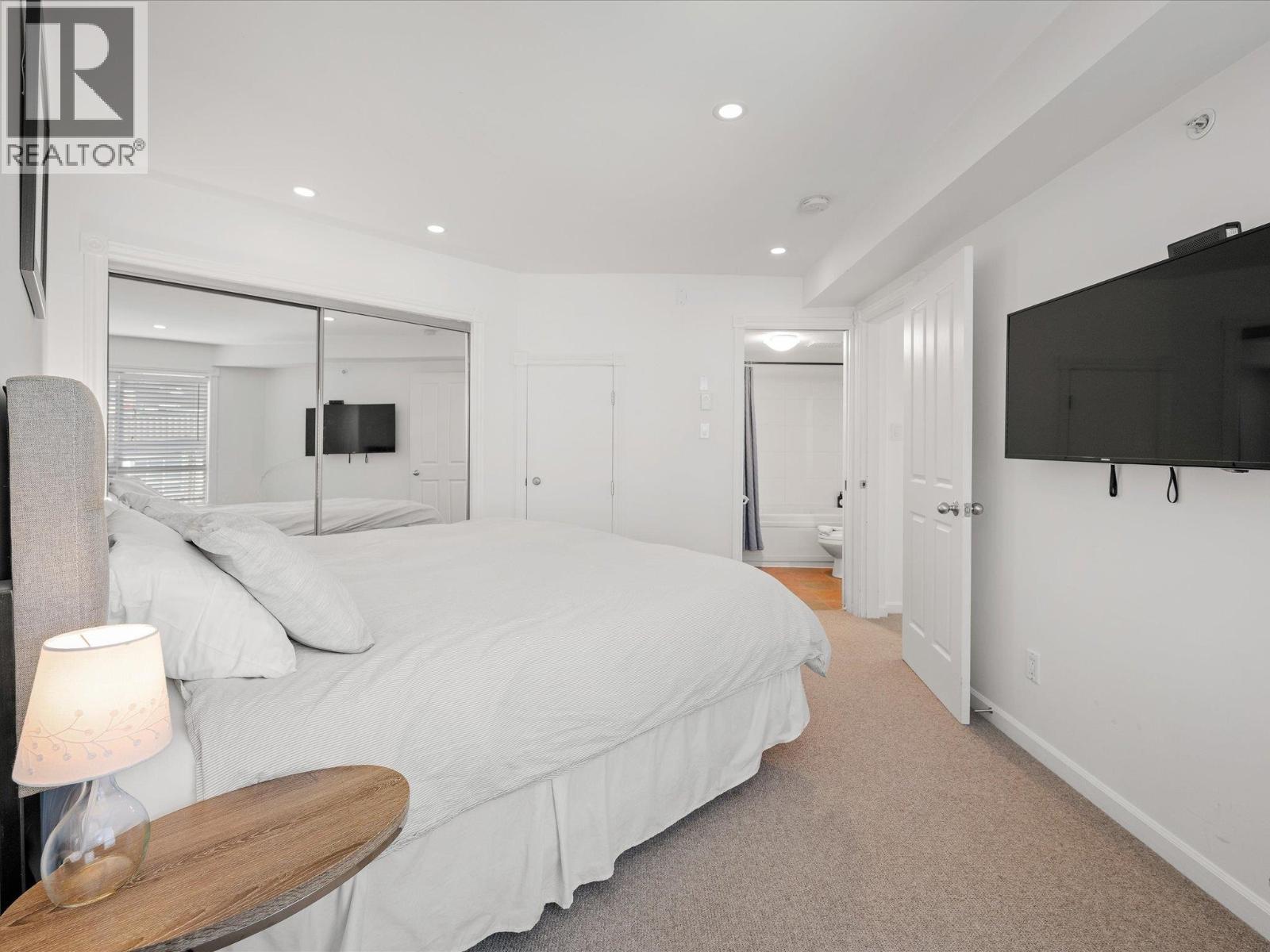 98 4388 NORTHLANDS BOULEVARD, Whistler