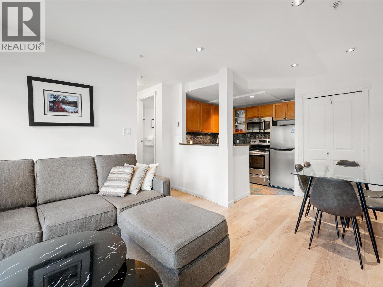 98 4388 NORTHLANDS BOULEVARD, Whistler