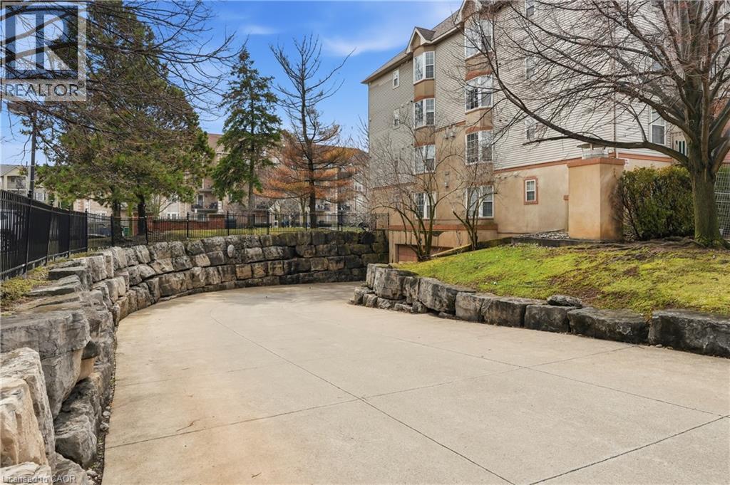 #204 4015 KILMER DRIVE - 19