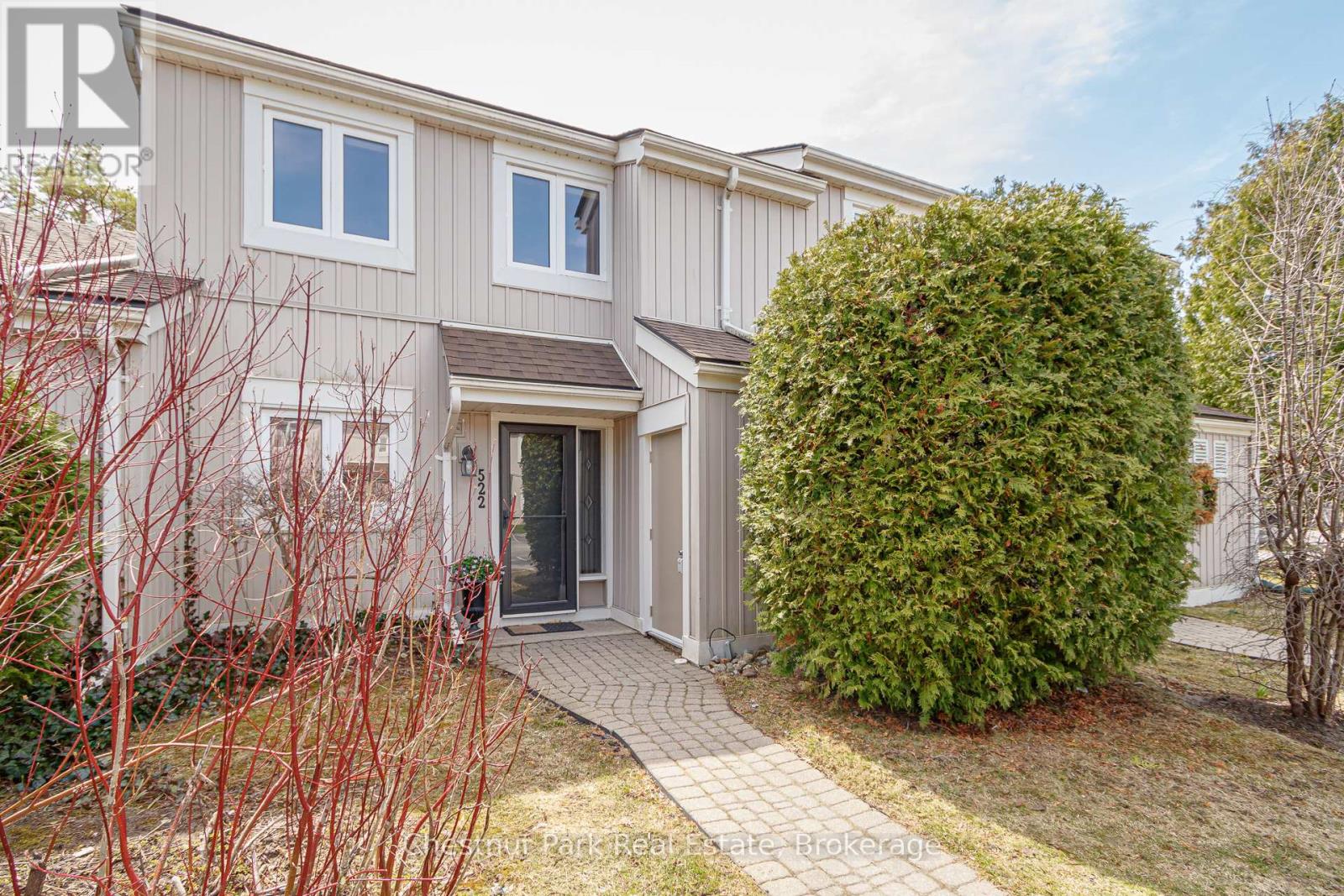 522 OXBOW CRESCENT - 1