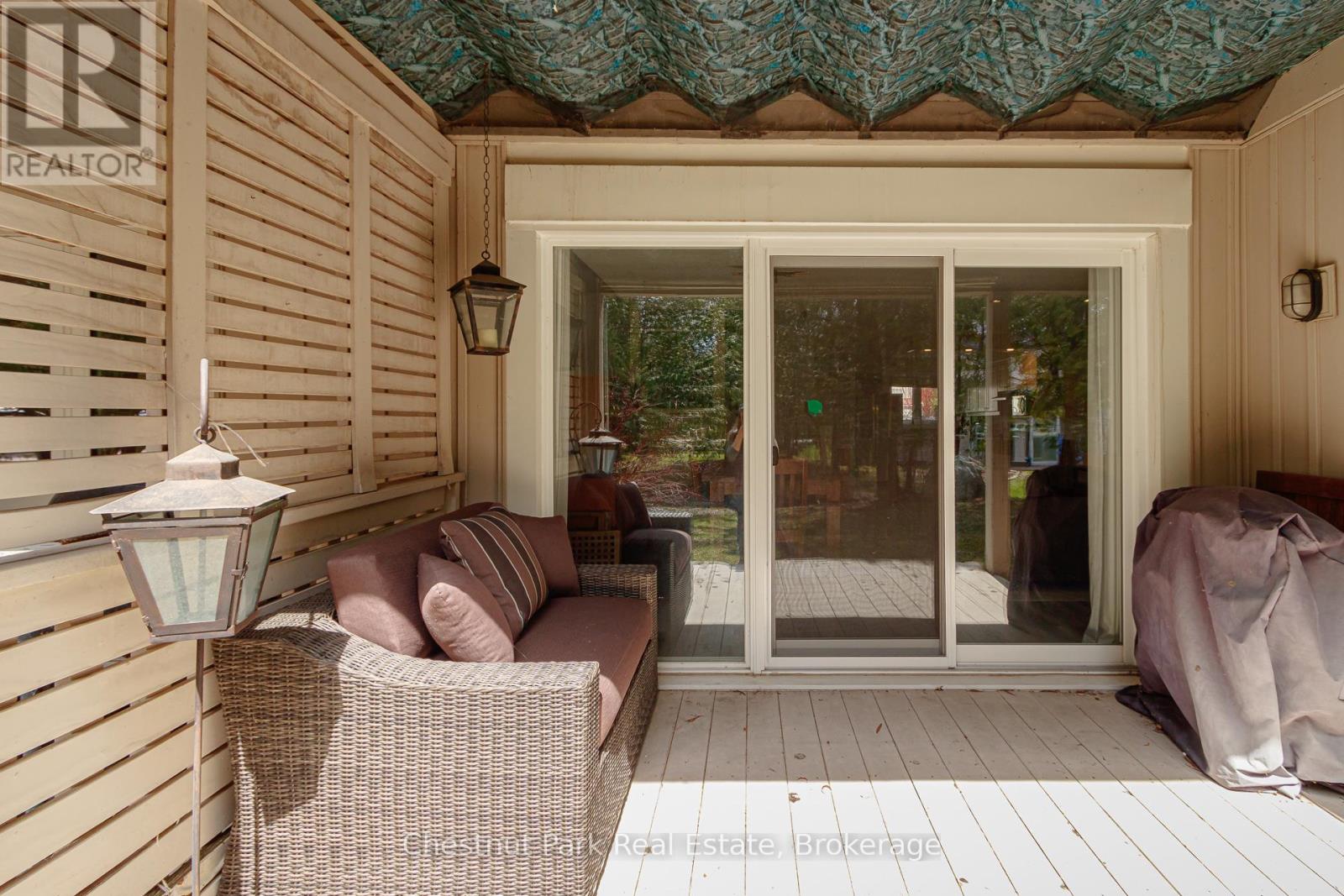 522 OXBOW CRESCENT - 31