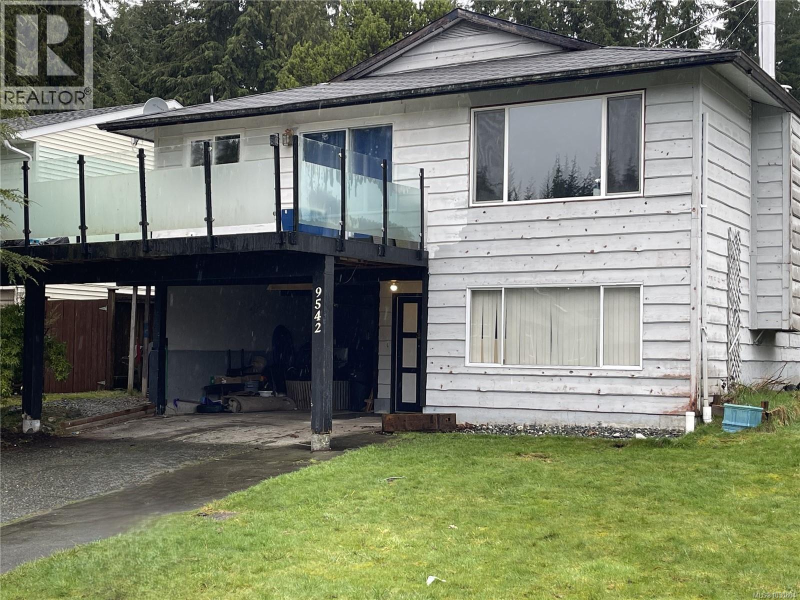 9542 Scott St, Port Hardy
