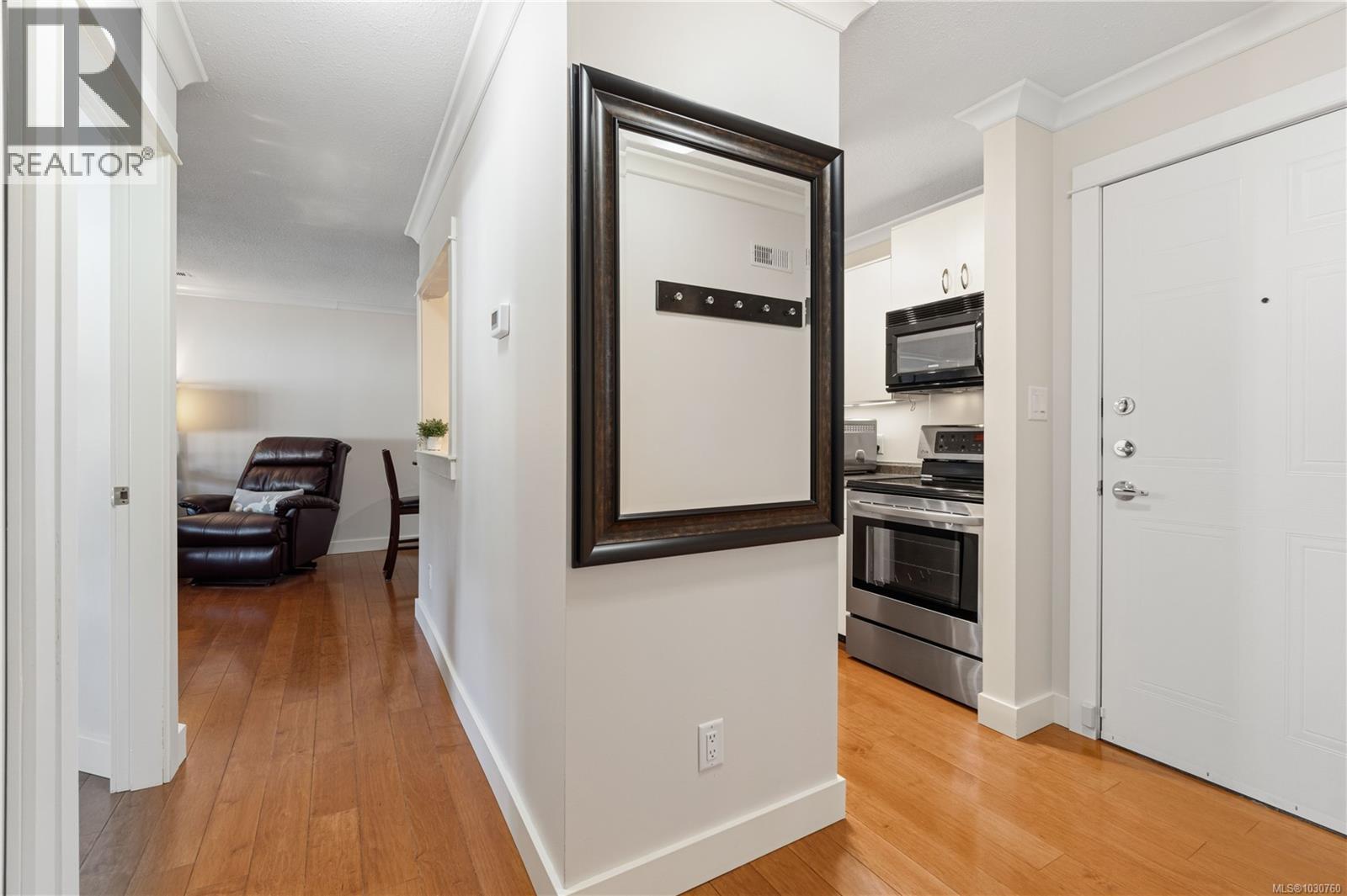 #409 4701 UPLANDS DR - 8