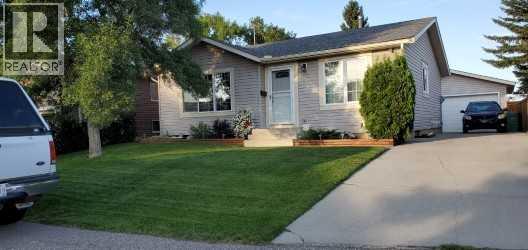 24 Huntstrom Road NE, Calgary, Alberta