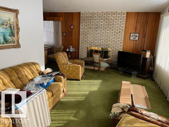 11003 144 ST NW, Edmonton