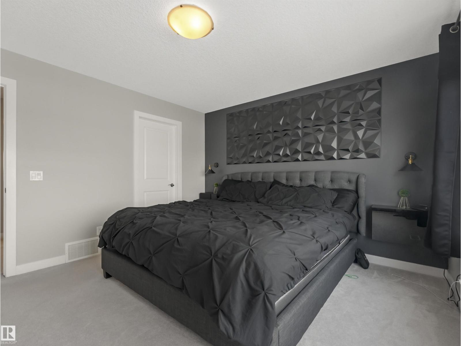 725 36 ST SW, Edmonton