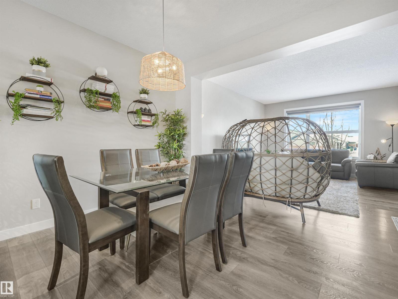 725 36 ST SW, Edmonton