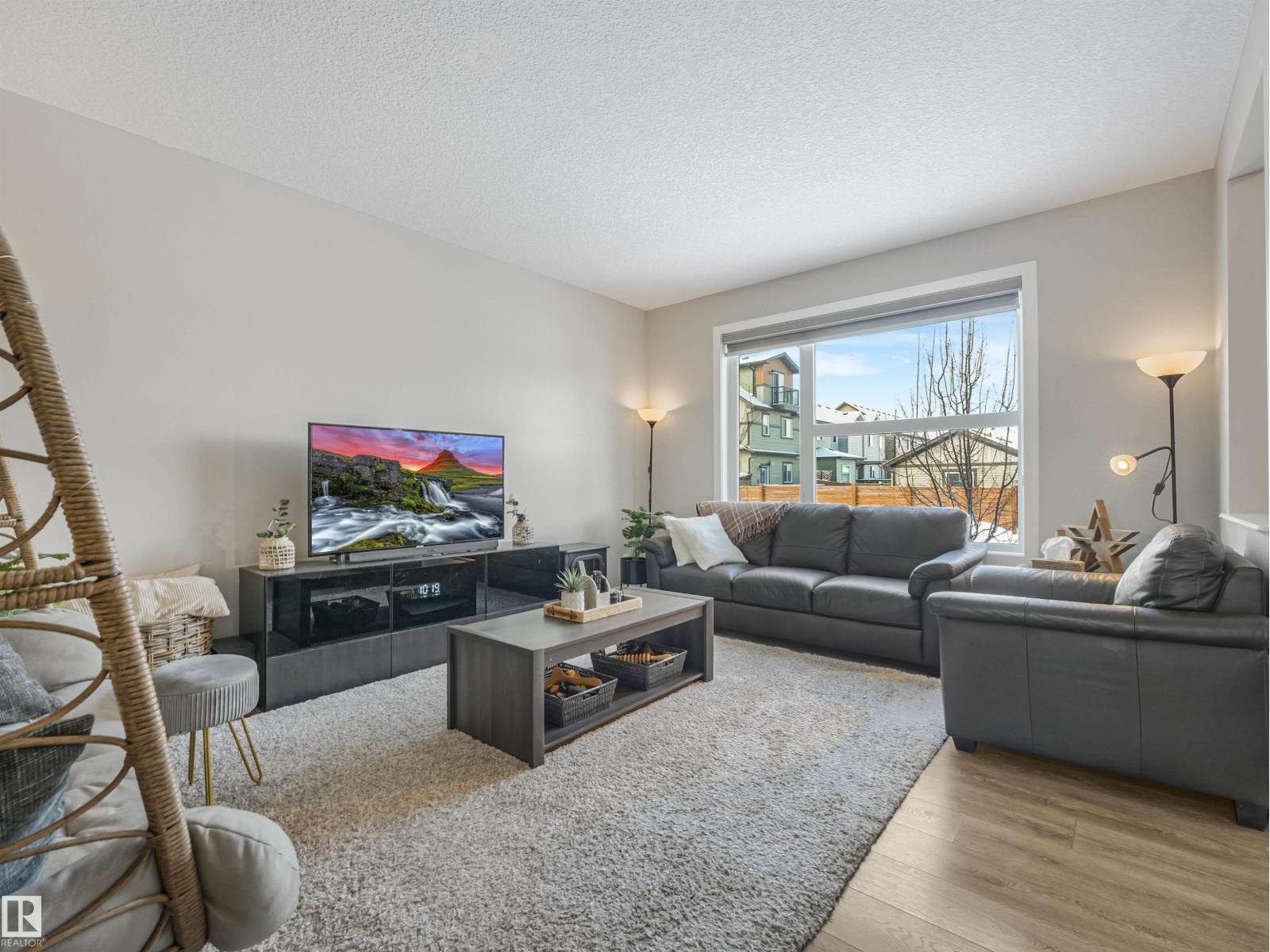 725 36 ST SW, Edmonton