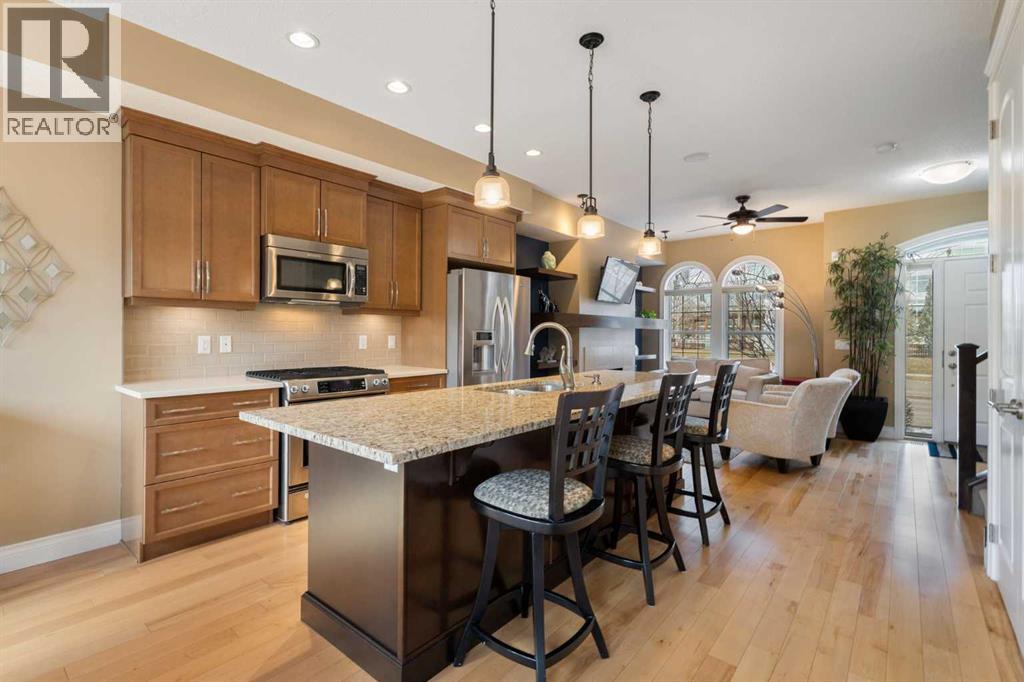 Single Family House for Sale in  Quarry Park Boulevard SE Douglasdale/Glen Calgary 