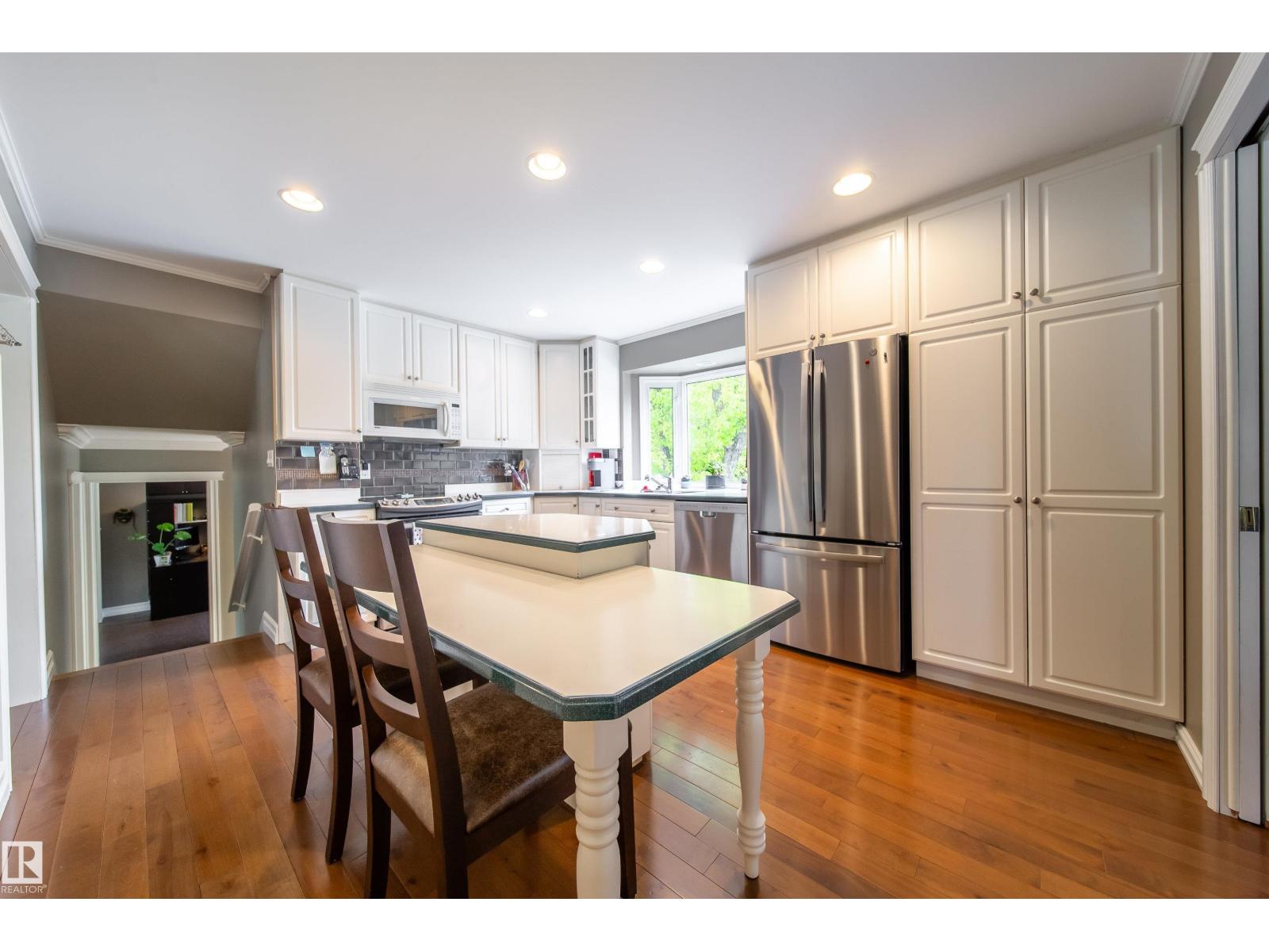 4128 125 ST NW, Edmonton