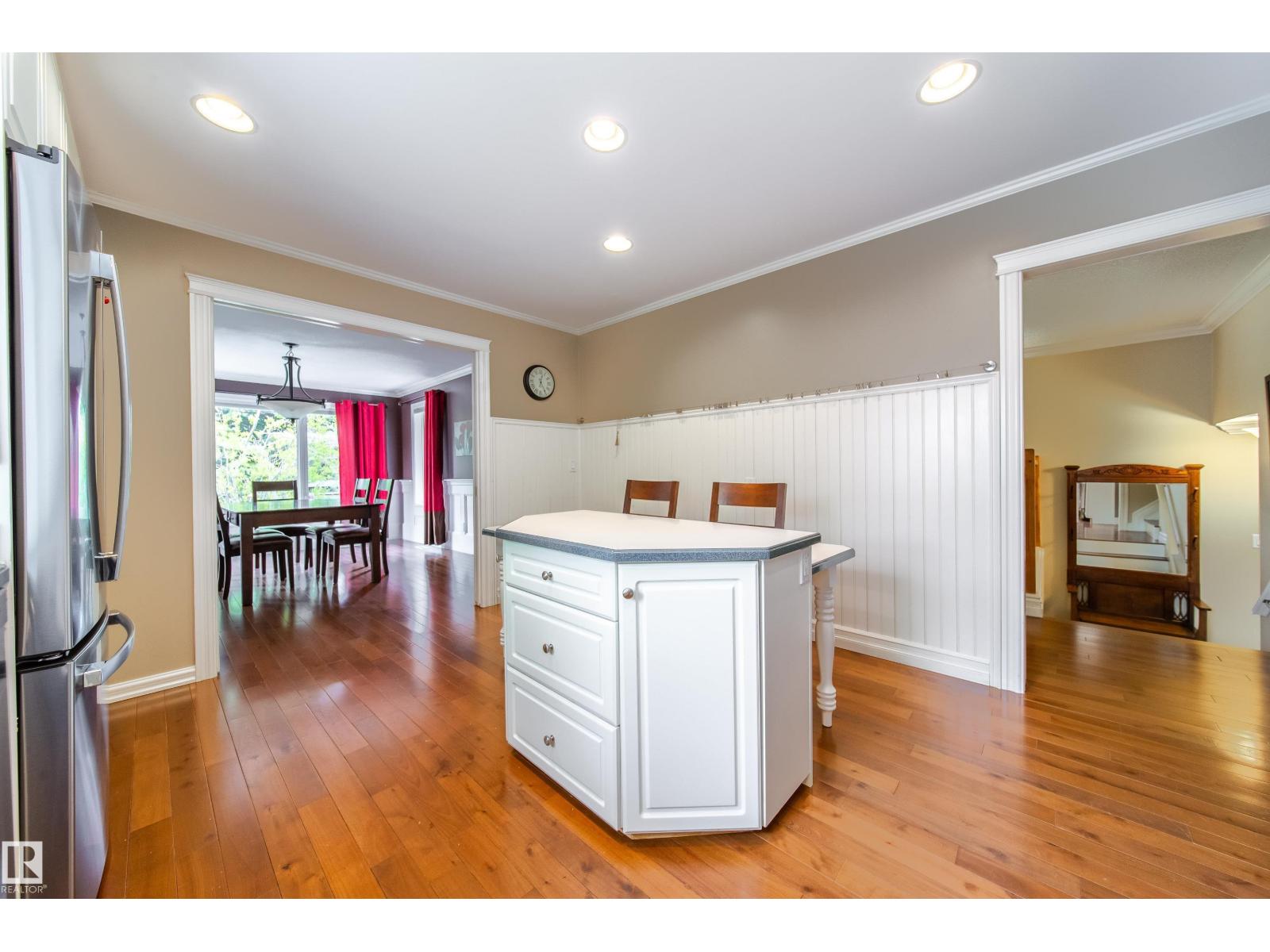 4128 125 ST NW, Edmonton