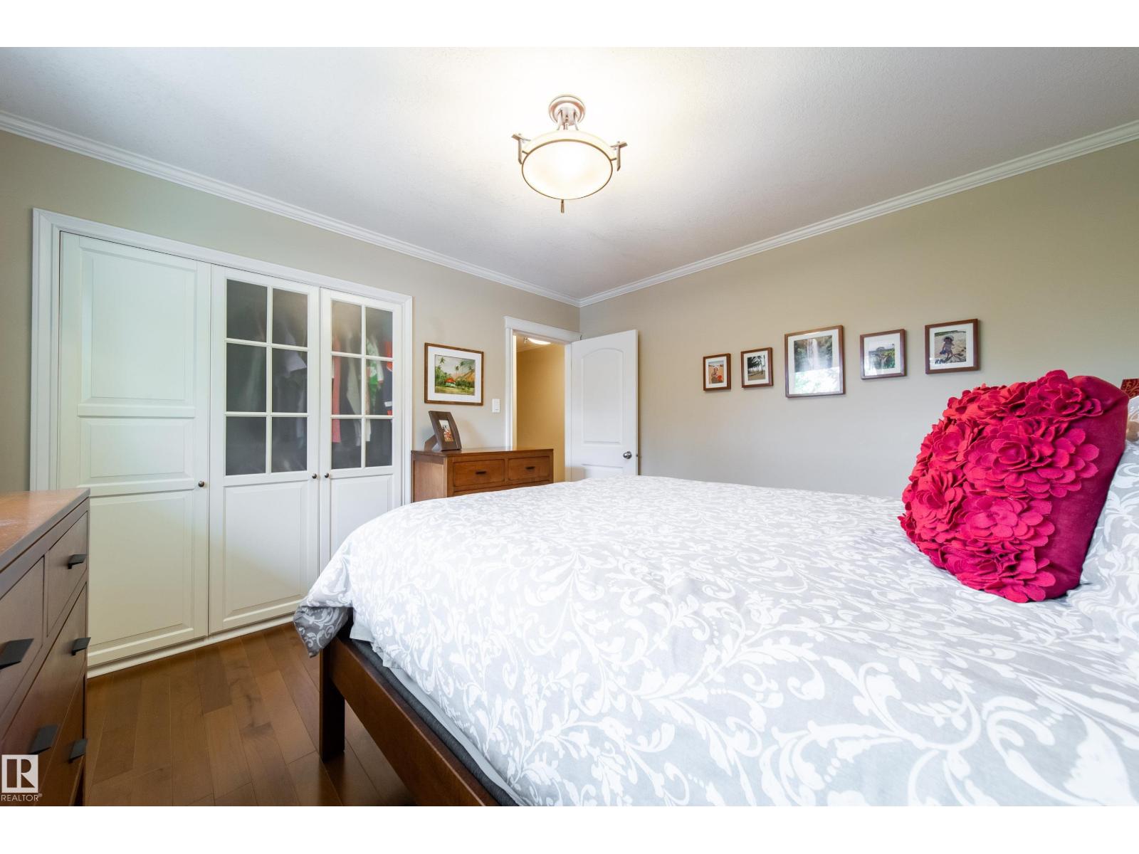 4128 125 ST NW, Edmonton