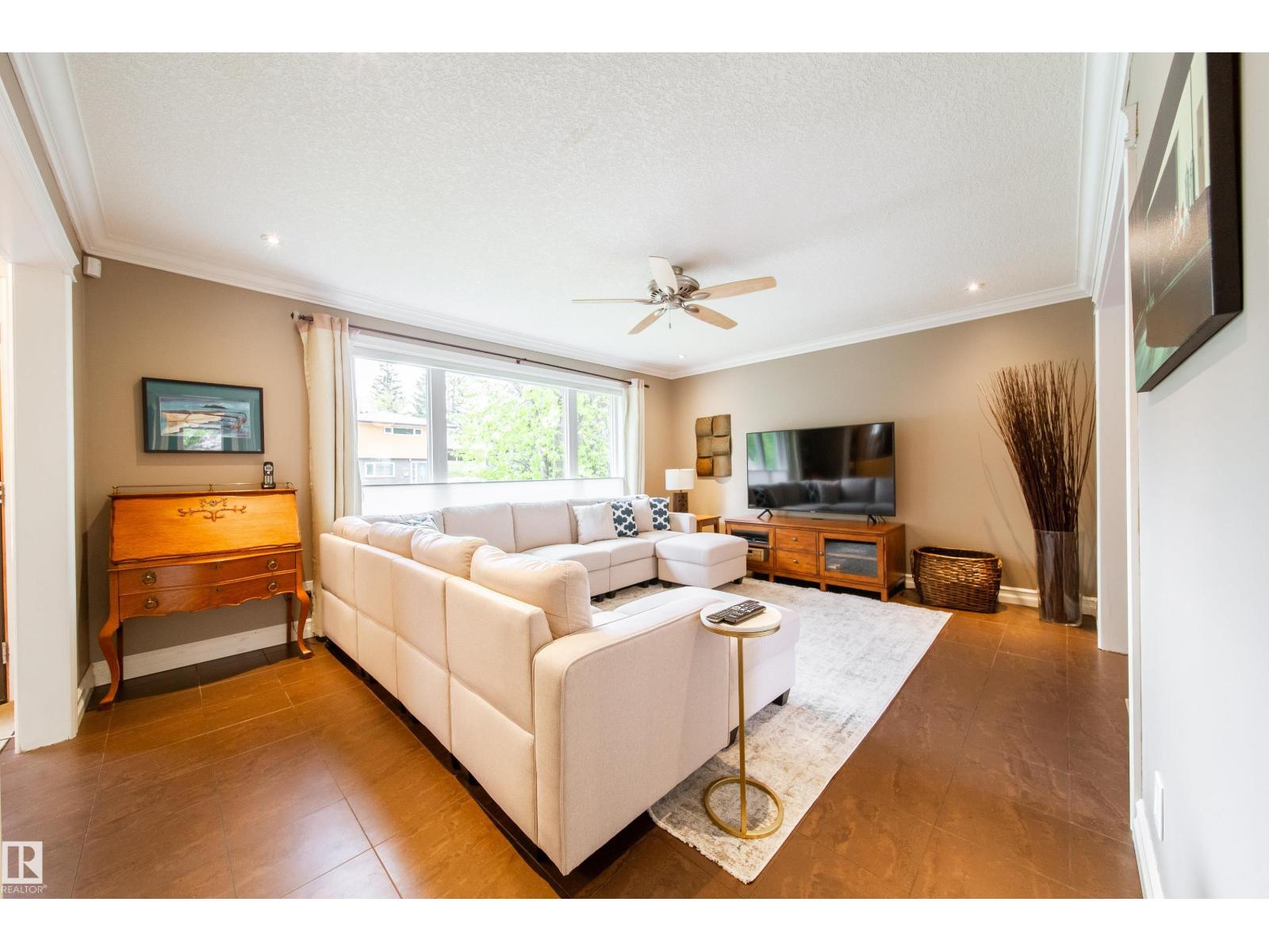 4128 125 ST NW, Edmonton