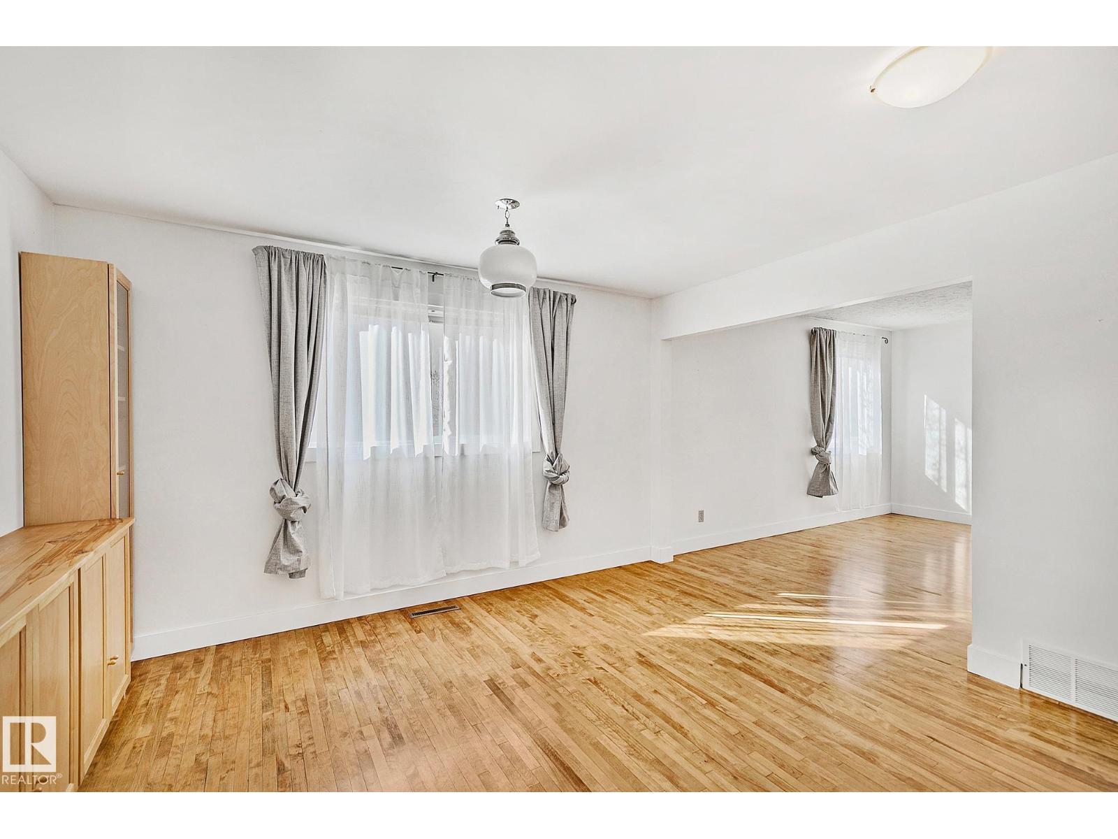 10823 130 ST NW, Edmonton