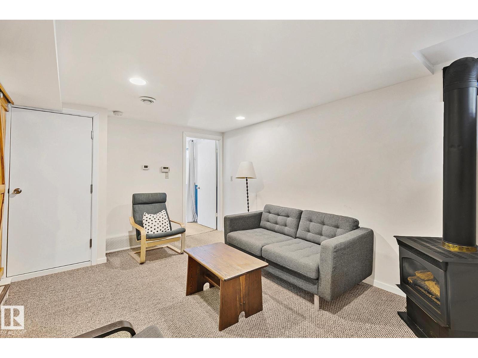 10823 130 ST NW, Edmonton