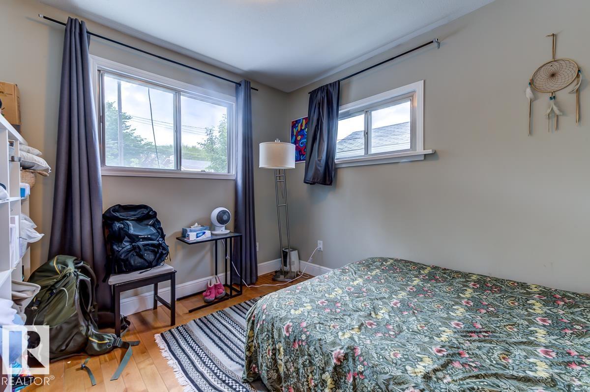 10950 73 AV NW, Edmonton