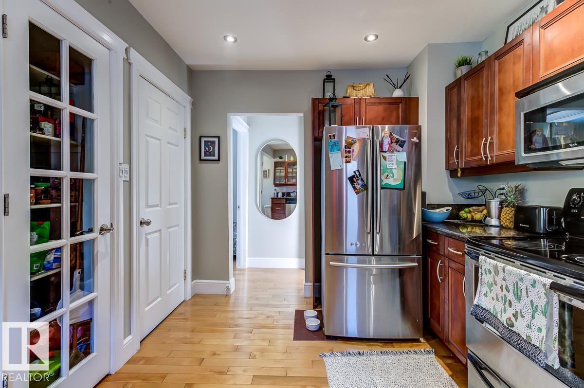 10950 73 AV NW, Edmonton