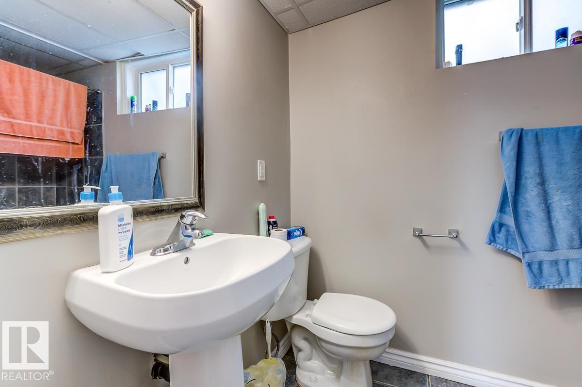 10950 73 AV NW, Edmonton