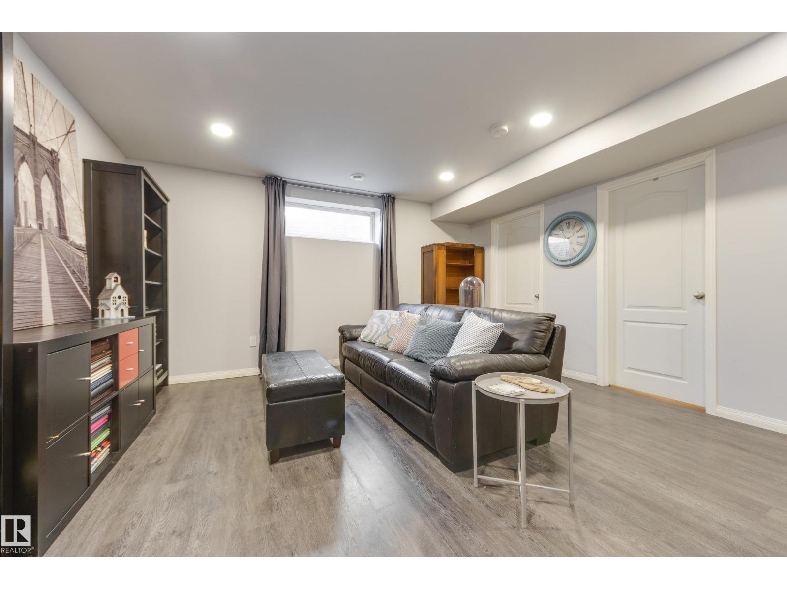 25 RIDGEHAVEN CR, Sherwood Park
