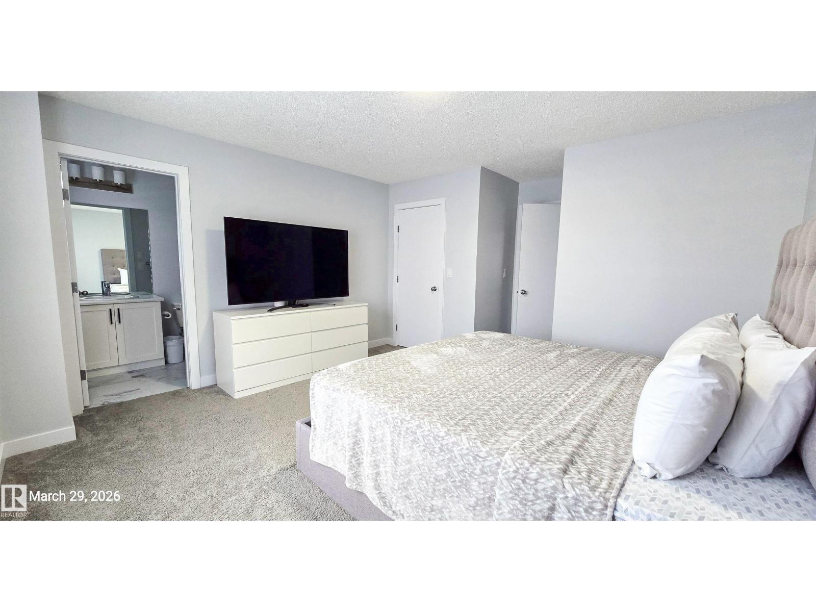 9323 222 ST NW, Edmonton