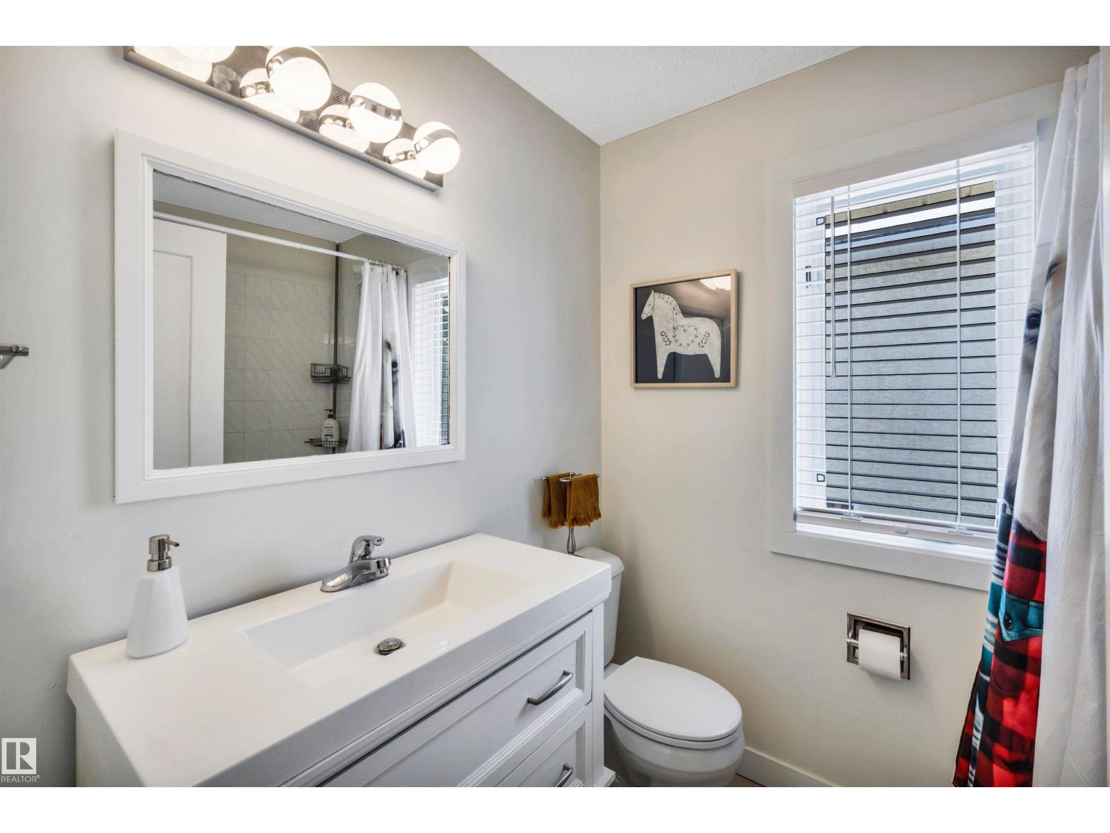 9 EBONY WY, St. Albert