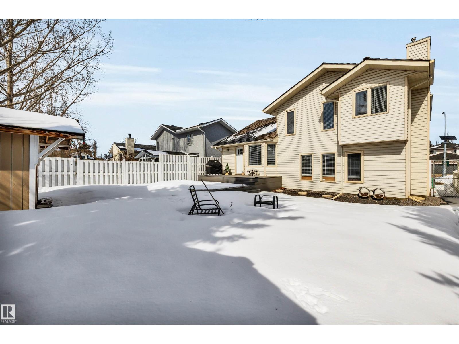 9 EBONY WY, St. Albert