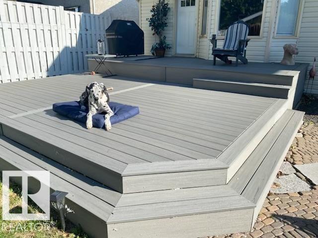 9 EBONY WY, St. Albert