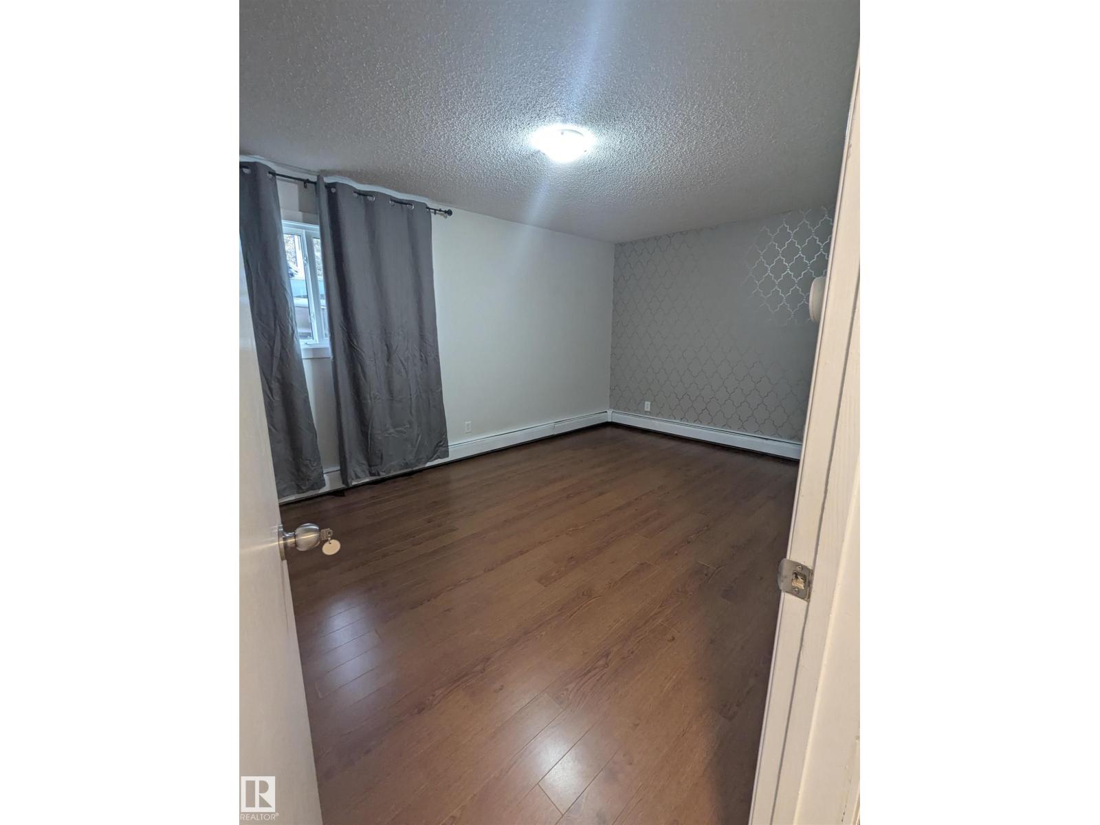 #2 9140 149 ST NW, Edmonton