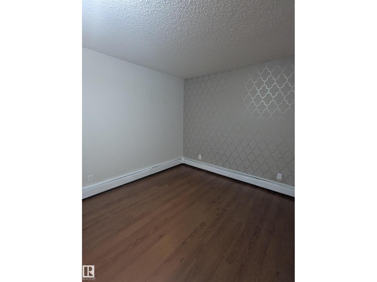 #2 9140 149 ST NW, Edmonton