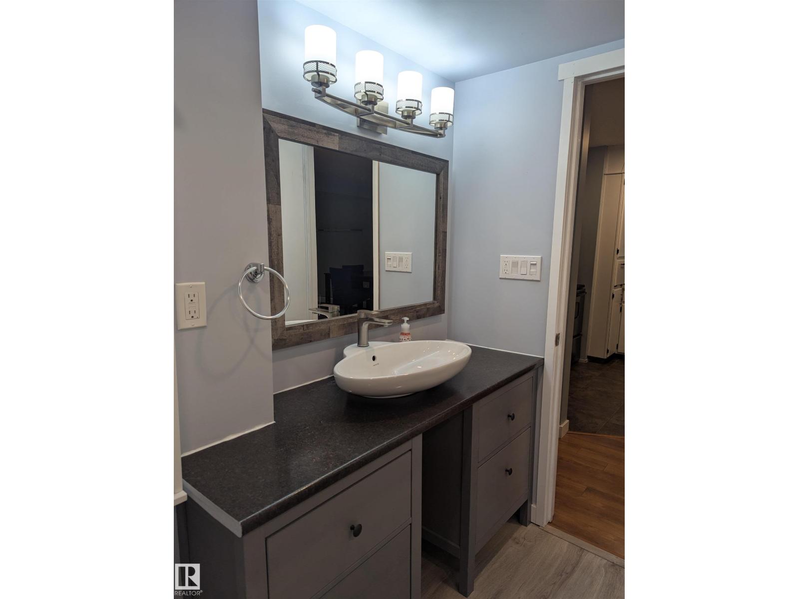 #2 9140 149 ST NW, Edmonton