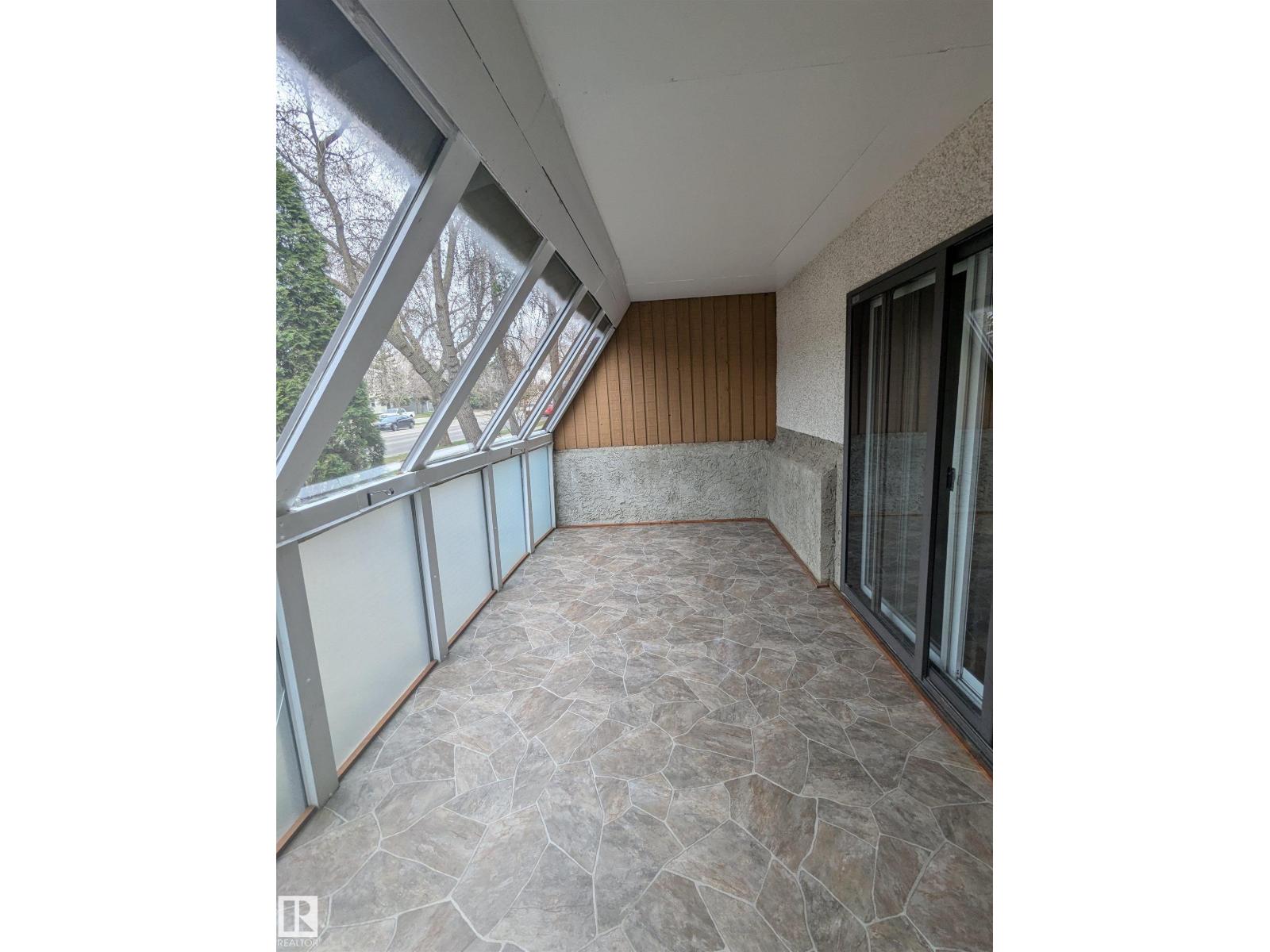 #2 9140 149 ST NW, Edmonton