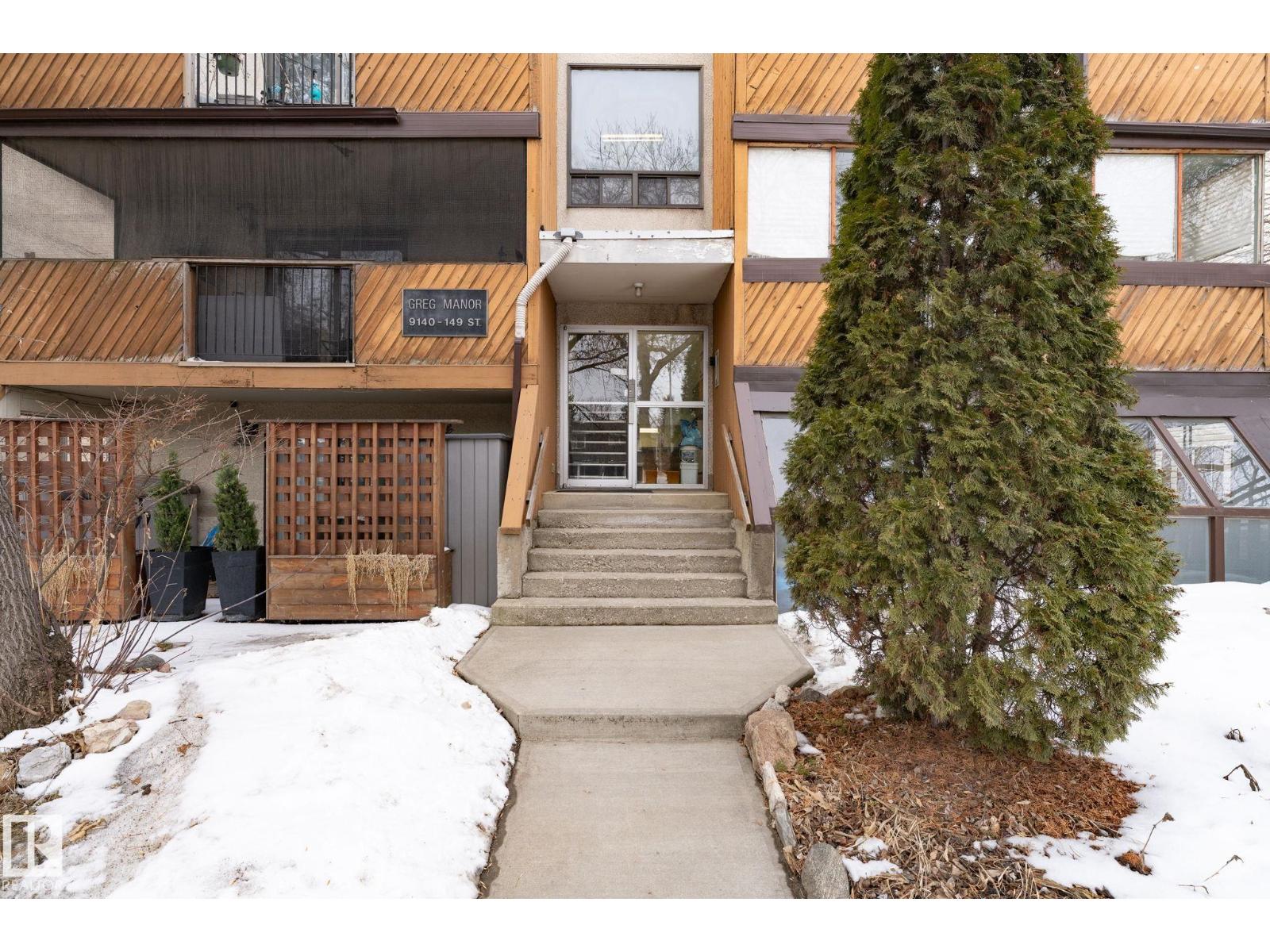 #2 9140 149 ST NW, Edmonton