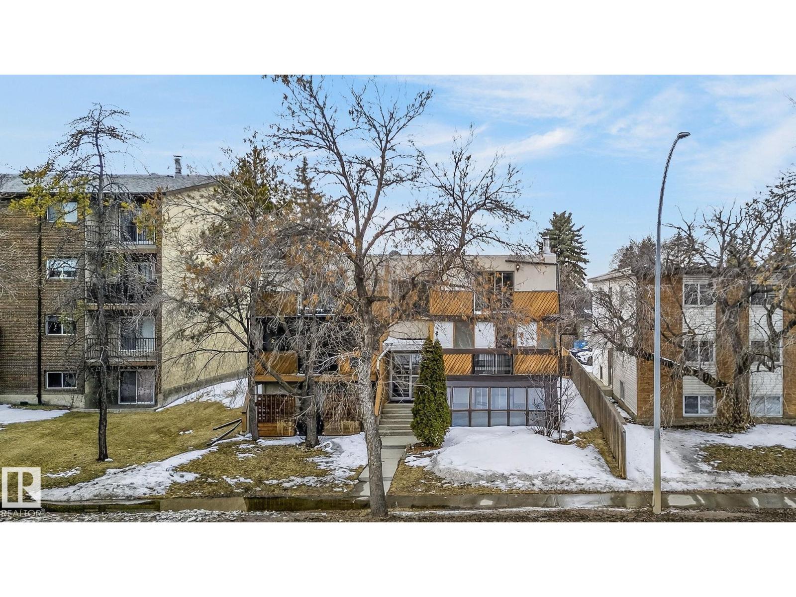 #2 9140 149 ST NW, Edmonton