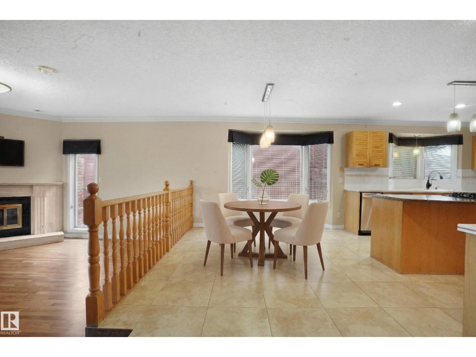 10815 BEARSPAW DR E NW NW, Edmonton