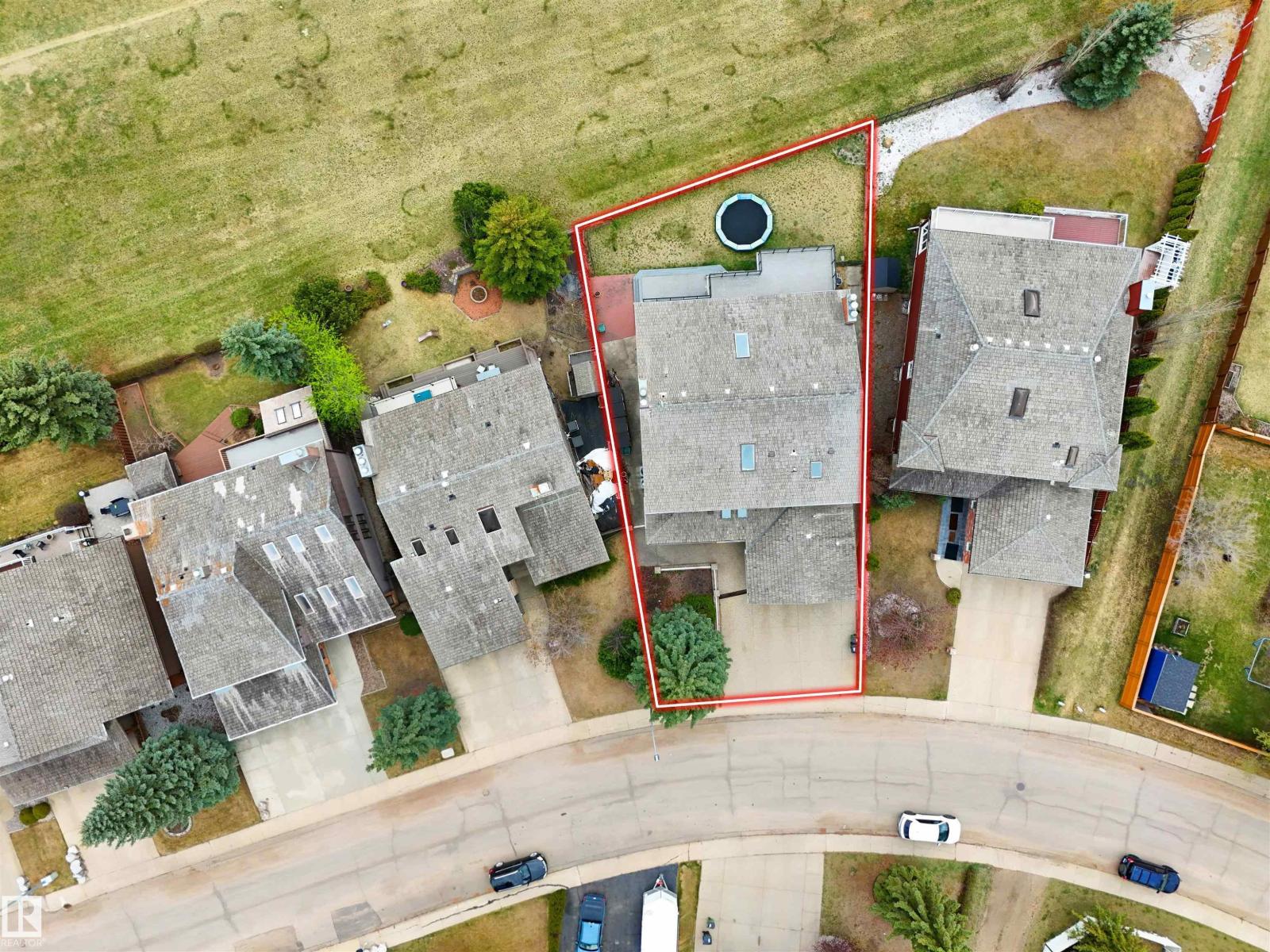 10815 BEARSPAW DR E NW NW, Edmonton