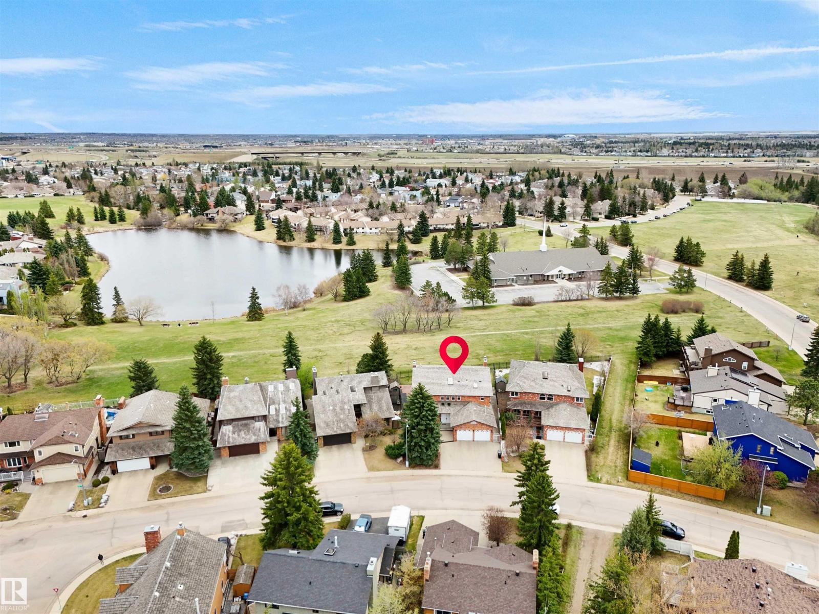 10815 BEARSPAW DR E NW NW, Edmonton