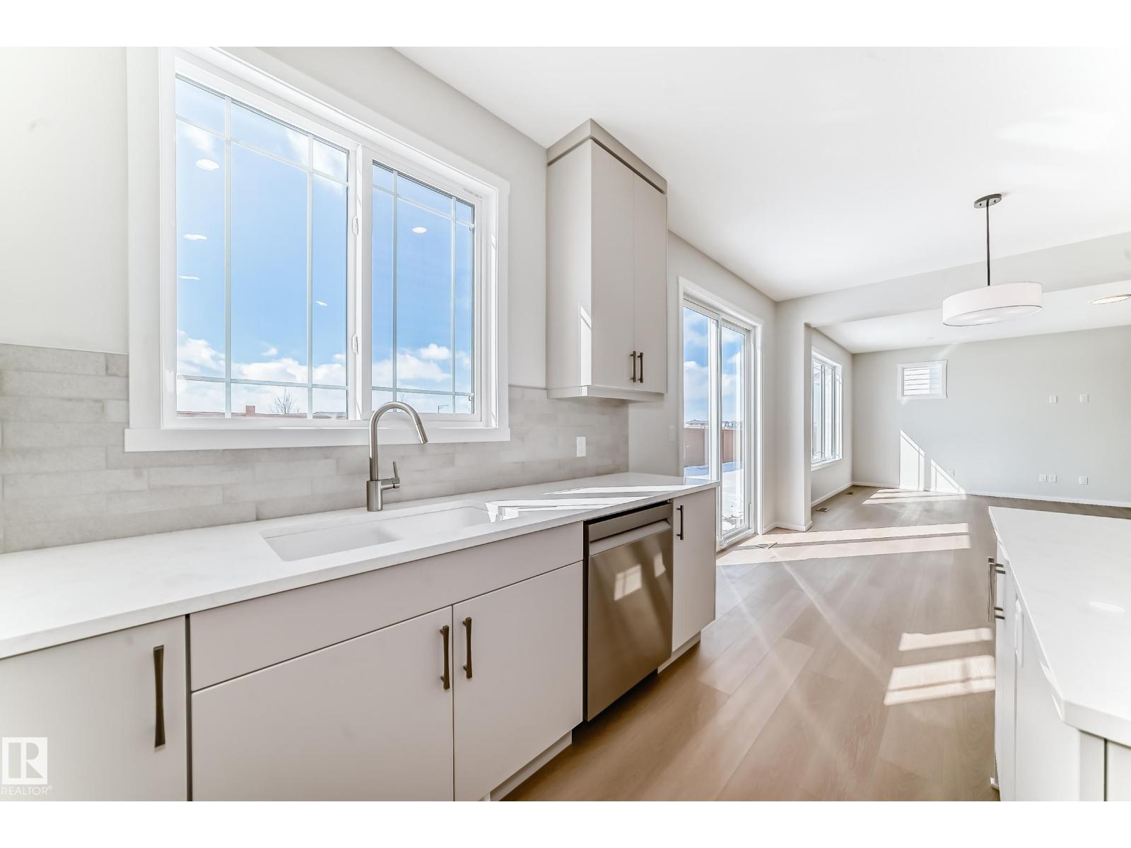 1516 206 ST NW, Edmonton