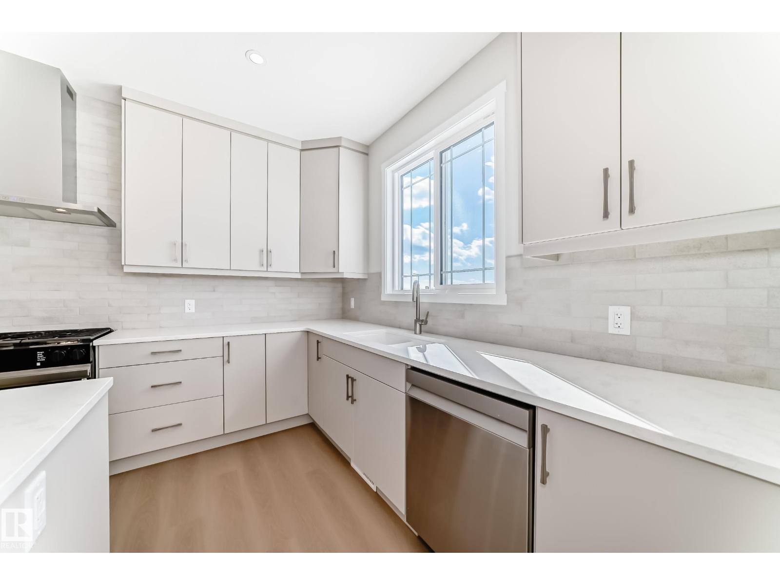 1516 206 ST NW, Edmonton