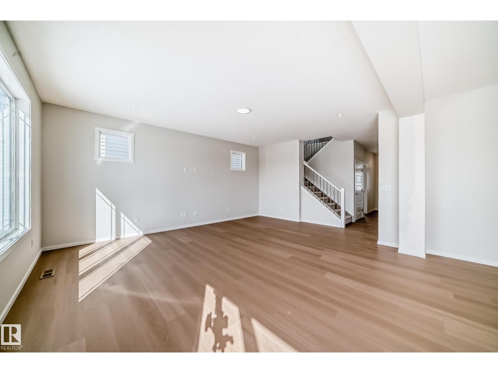 1516 206 ST NW, Edmonton