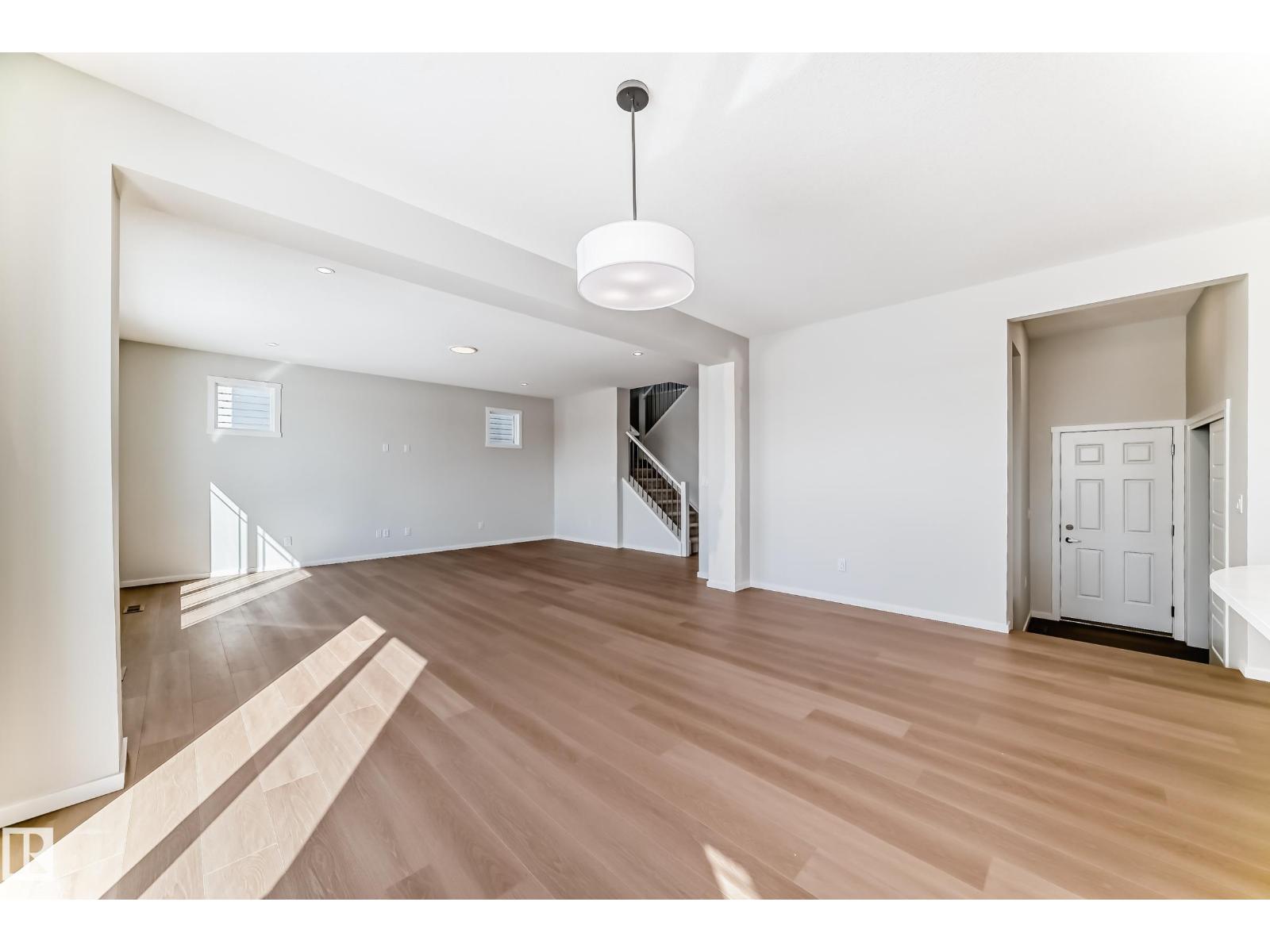 1516 206 ST NW, Edmonton