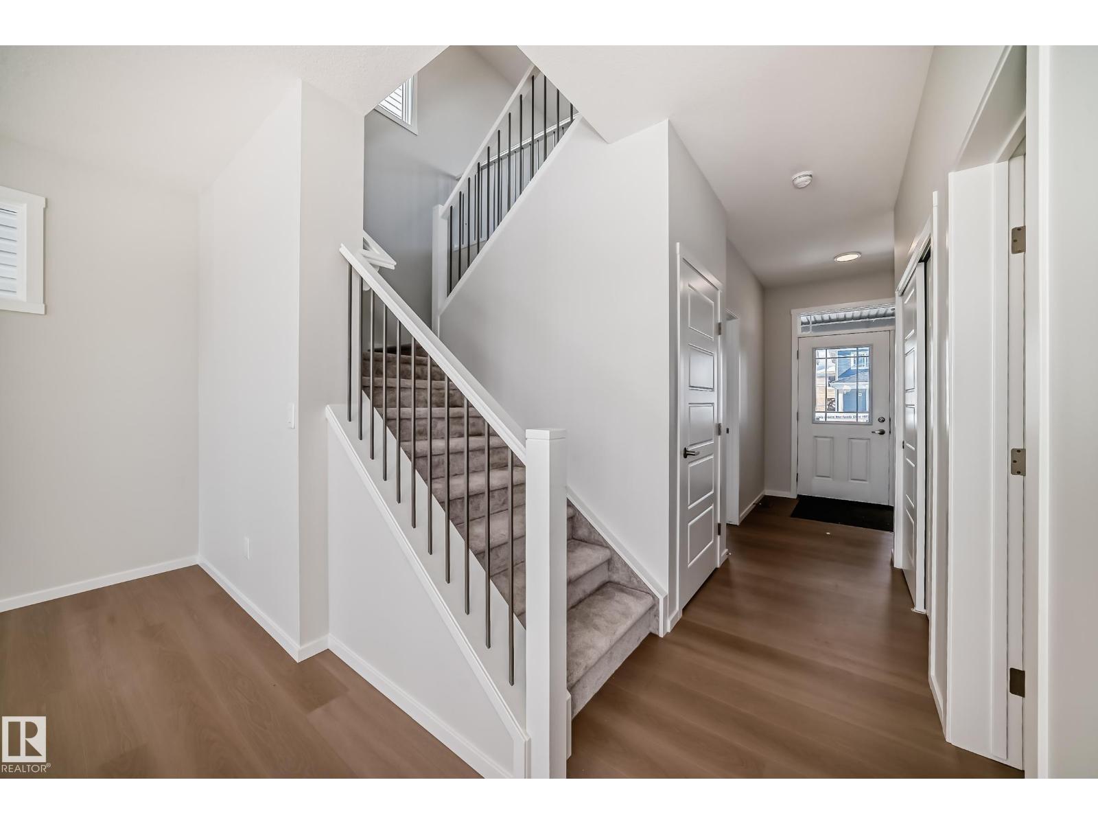 1516 206 ST NW, Edmonton