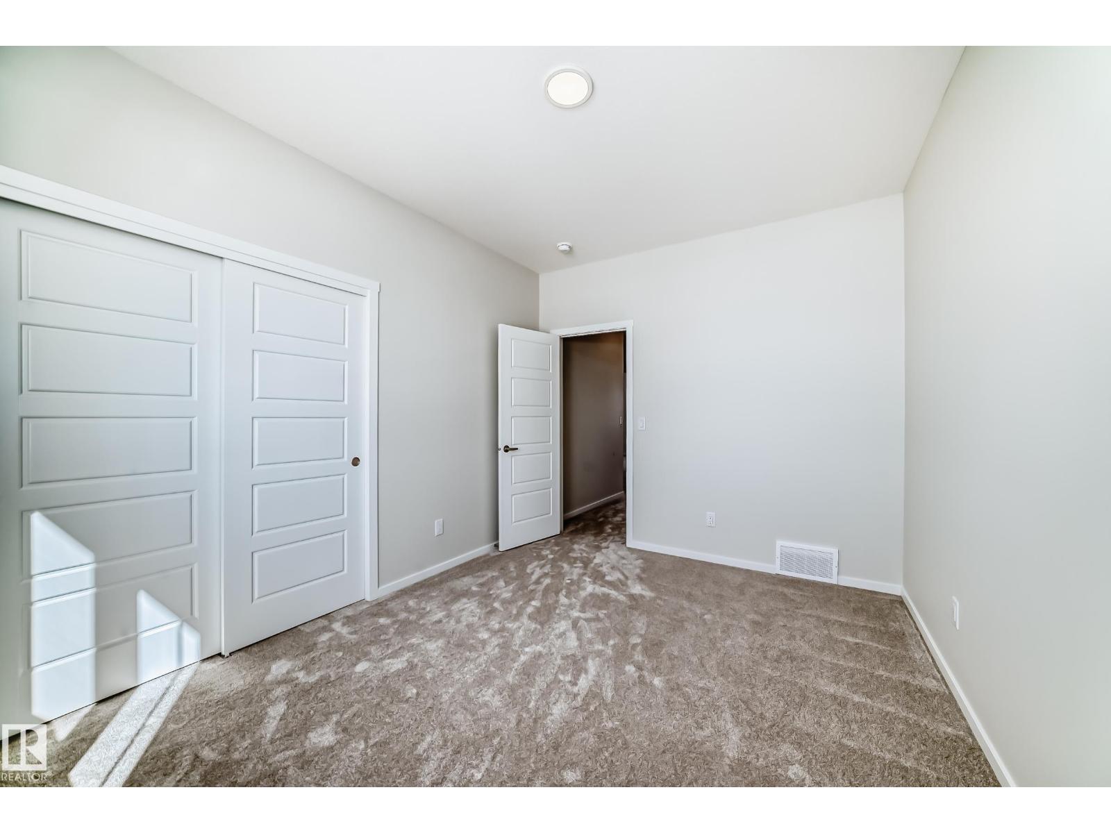 1516 206 ST NW, Edmonton