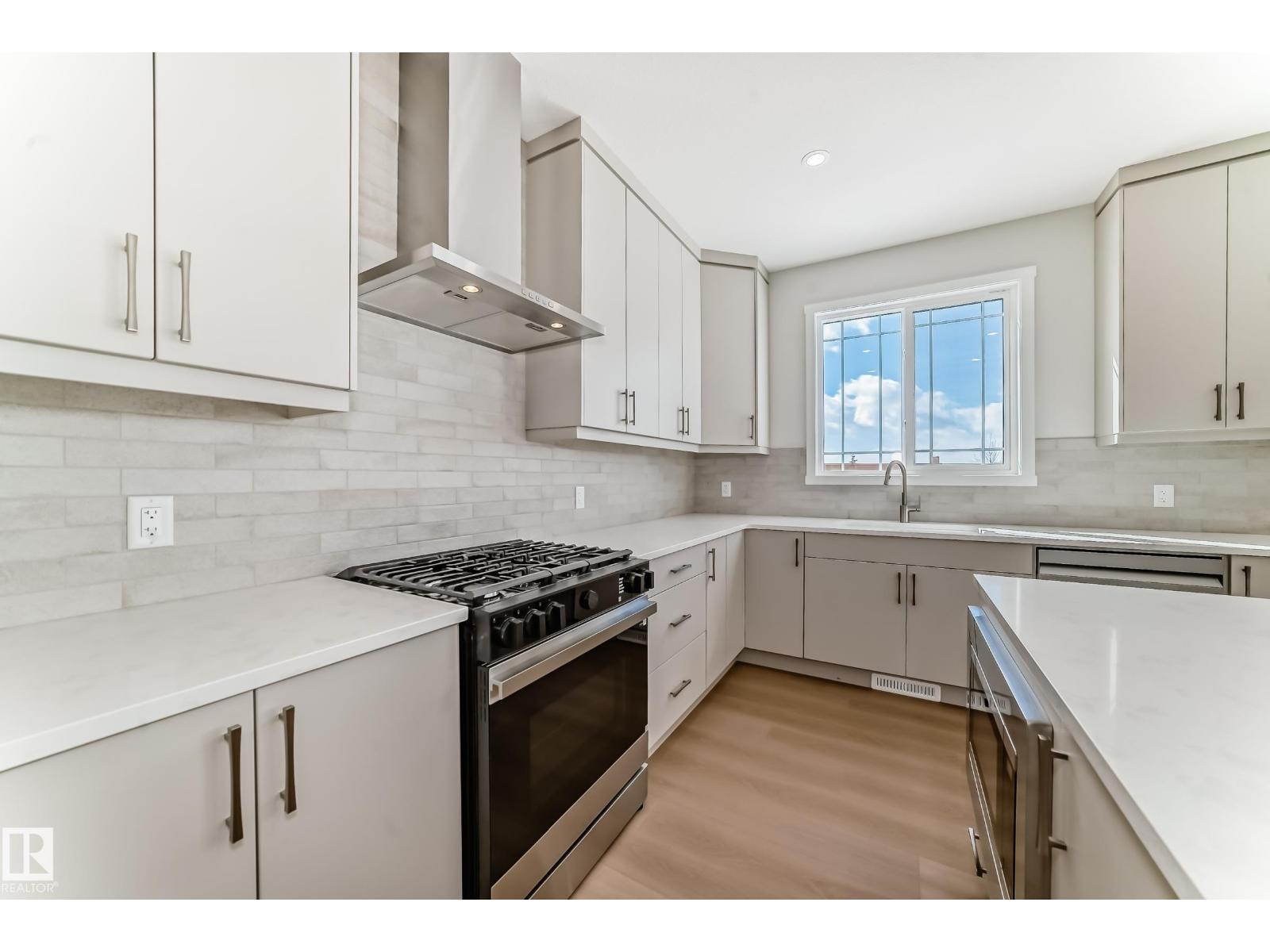 1516 206 ST NW, Edmonton