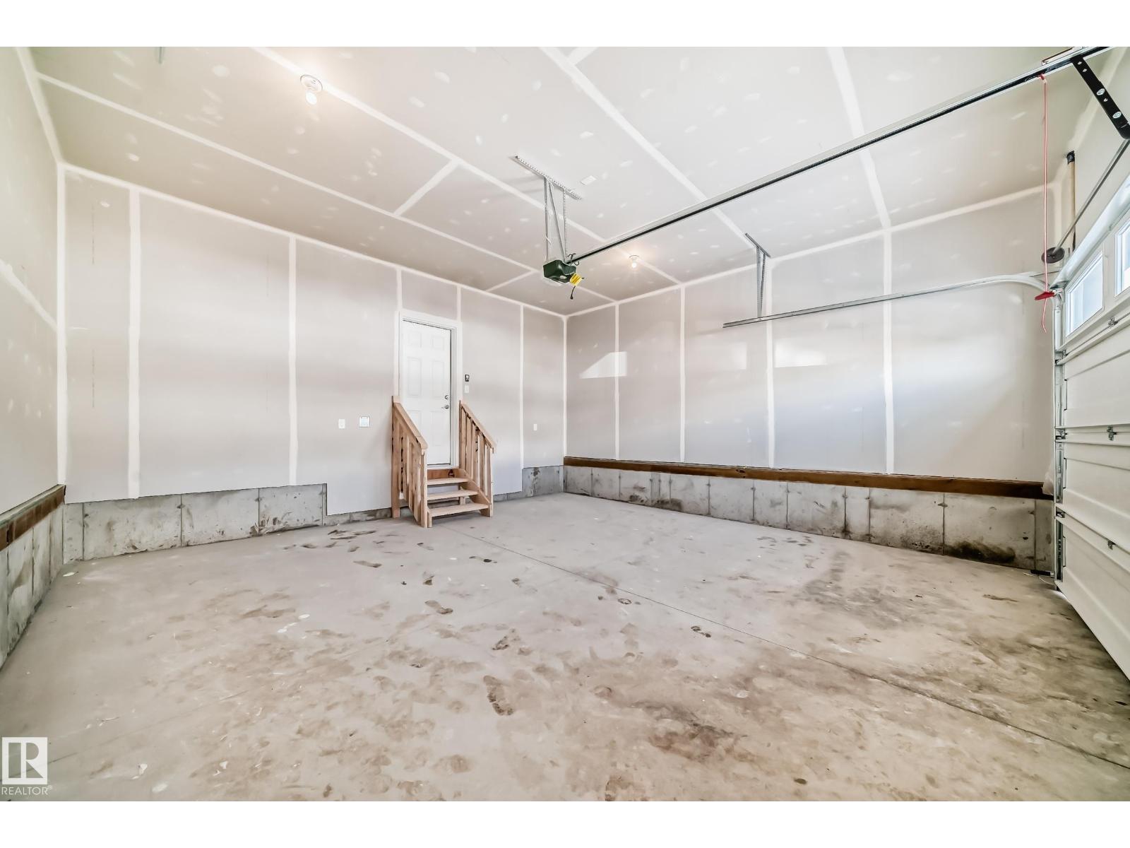 1516 206 ST NW, Edmonton