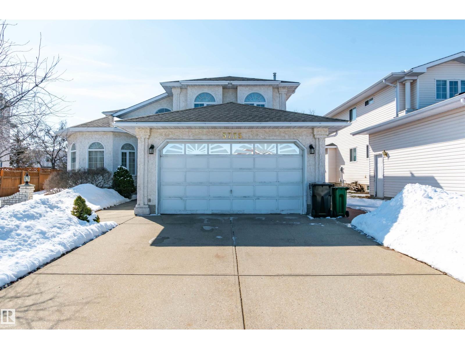 5735 161 AV NW, Edmonton